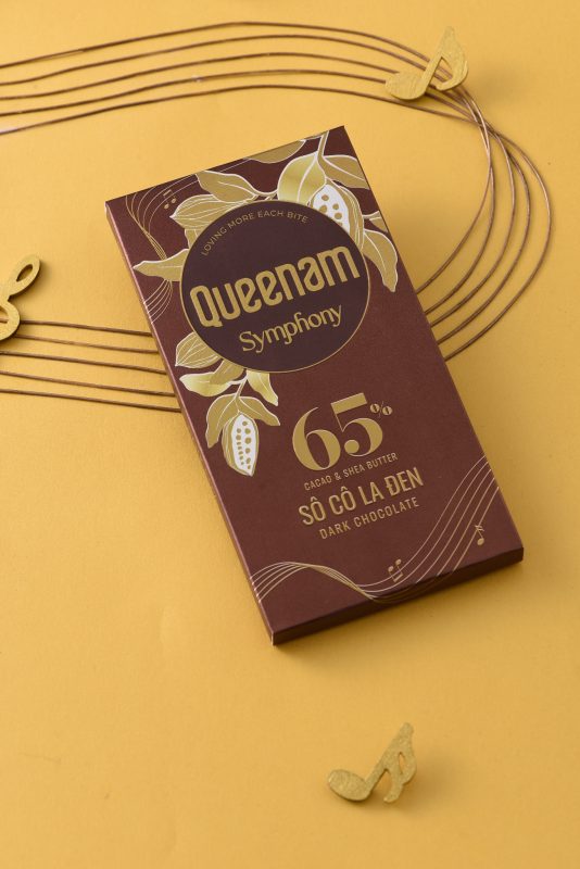 Tự tay làm thanh socola trái cây cùng Queenam
